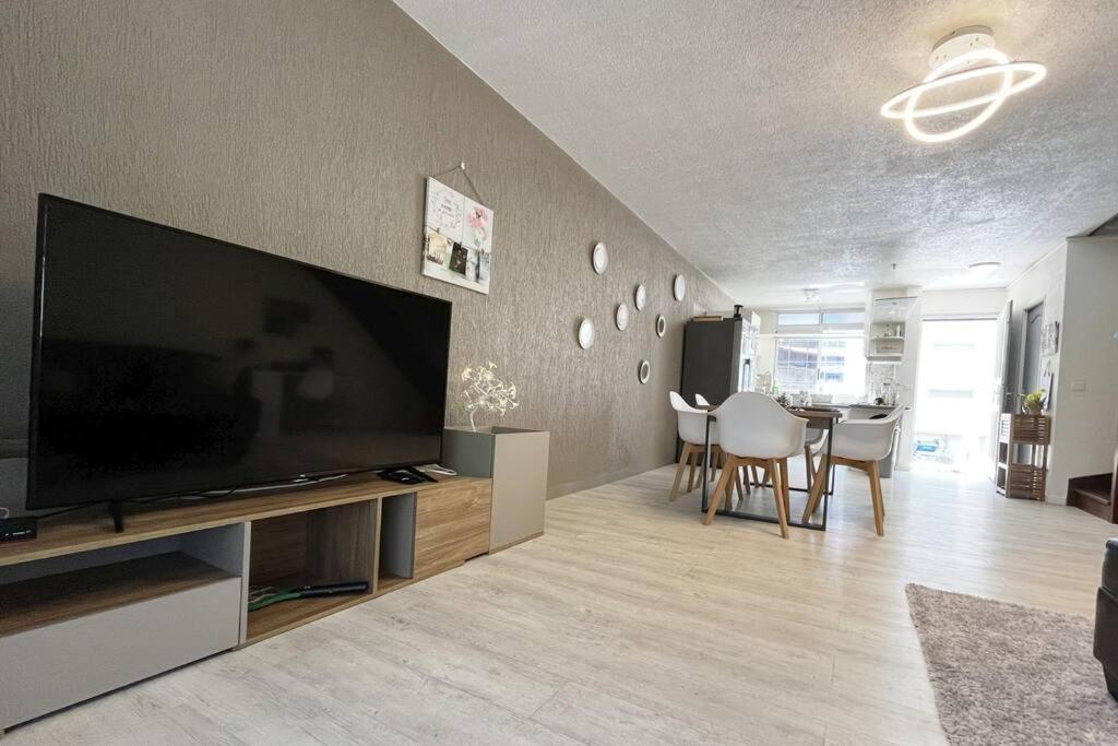 Heipoe Lodge - 6 Min Airport, Wifi, Ac & Parking Papeete  Extérieur photo